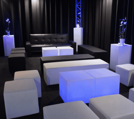 Lounge Black and white