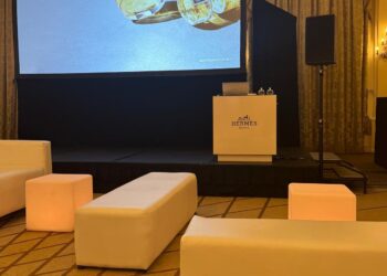 e4d2ab1a-421c-401d-912c-1b442fcbd81e 2